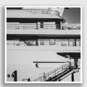 YACHT 2