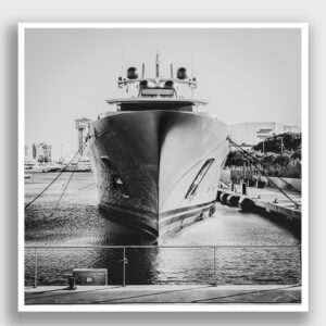 YACHT 4
